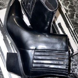 Dolce Vita Womens Pointed Toe Shoes